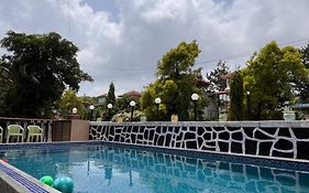 Royal Villa 1 - Luxurious 2Bhk Villa With Huge Pvt Swimming Pool